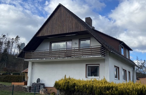 Wolfhagen Apartment | Gemütliche Ferienwohnung mit 2 Schlafzimmern in Einem Ruhigen Ort