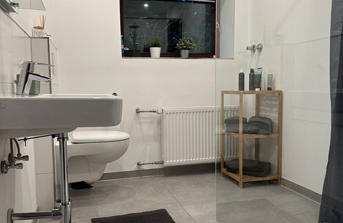 Metzkausen Apartment | Gemütliche Ferienwohnung mit Nähe zu Düsseldorf