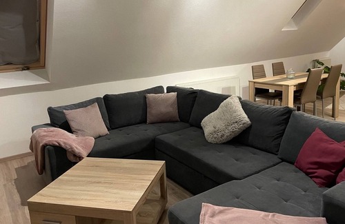 Sudlohn Apartment | Gemütliche-ferienwohnung im Spitzboden mit Besonderem Flair in Ruhigem Umfeld