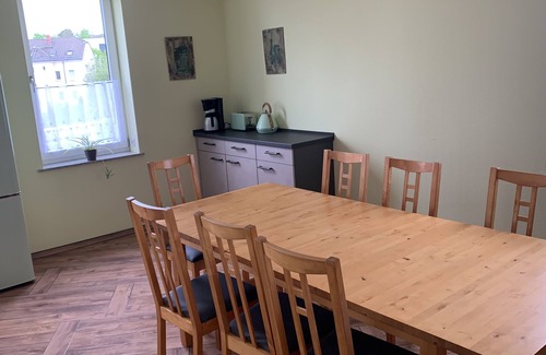Meissen Apartment | Gemütliche Ferienwohnung Familienfreundlich! Mit 2 Hochstühle + 2 Kinderbetten