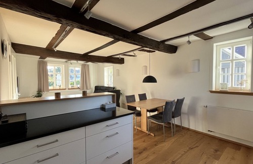 Wabern Apartment | Gemütliche Ferienwohnung im Renovierten Fachwerkhaus