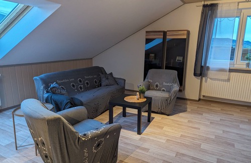 Marktbergel Apartment | Gemütliche Fewo am Naturpark Frankenhöhe. Kinder- und Haustierfreundlich