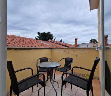 Izola Apartment | Gemütliche, Gepflegte Ferienwohnung