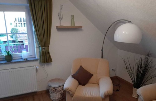 Leeder Apartment | Gemütliche Naturnahe Ferienwohnung in Oberbayern