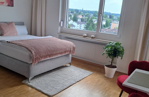 Kreuzlingen Apartment | Gemütliche Sonnige Ferienwohnung mit Ausblick, Nahe Bodensee