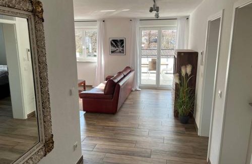Bruckmuehl Apartment | Gemütliche Wohnung mit großer Terrasse