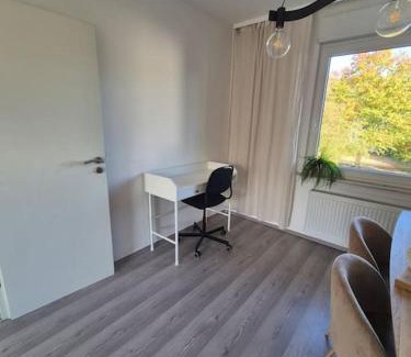 Tiefenbroich Apartment | Gemütliche Wohnung nahe Messe und Flughafen