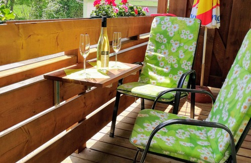 Kulsheim Apartment | Gemütliches 64qm Ferienapartment mit Balkon, kostenfreies WLAN