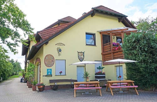 Kulsheim Apartment | Gemütliches 64qm Ferienapartment mit Balkon, kostenfreies WLAN