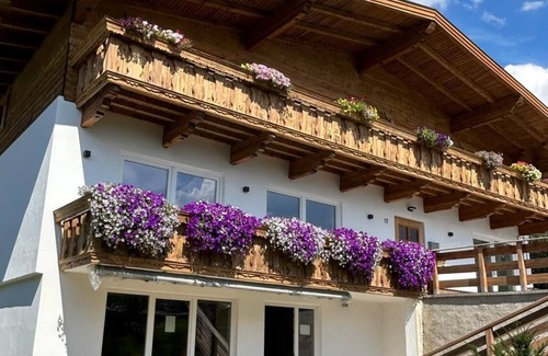 Kirchdorf in Tirol House | Gemütliches Gruppenhaus in den Kitzbühler Alpen!