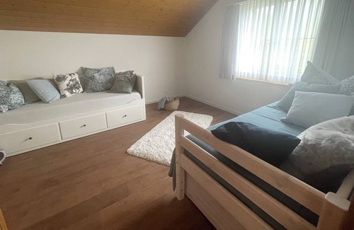 Sattel Ski Chalet | Gemütliches Chalet mit See- und Bergblick