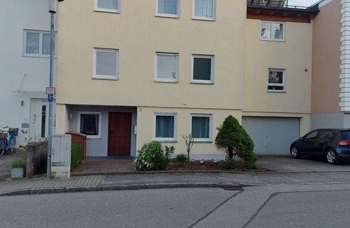 Haag in Oberbayern Apartment | Gemütliches Zuhause, 105 qm mit Garten! Zentrale Lage