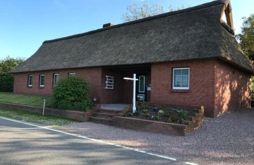 Neuendorf-Sachsenbande House | Gemütliches Reetdachhaus In Schleswig Holstein