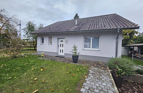 Mellensee House | Gemütliches Ferienhaus nur 100 m zum Mellensee! 2 SZ, WZ, Bad, Gästewc, Terrasse