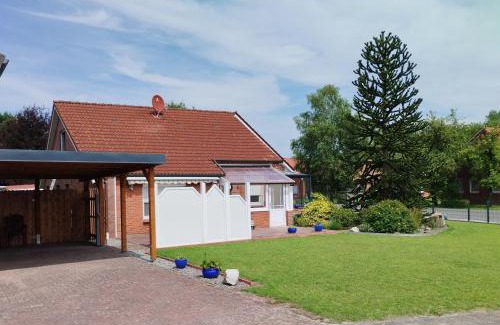 Weener Apartment | Gemütliches Ferienhaus Lütje Huske mit Garten, 25666