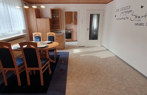Marktrodach Apartment | Gemütliches und modernes Feriendomizil (87 m2) im Frankenwald mit Balkon und kostenfreiem WLAN