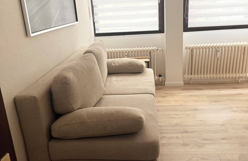 Duisburg Mitte Apartment | Gemütliches Zentrales Erdgeschoss Apartment 2 min bis DU HBF