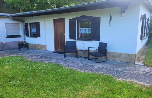 Lichtenberg Apartment | Gemütliches Zimmer mit Kostenfreiem Wlan und Parkplatz