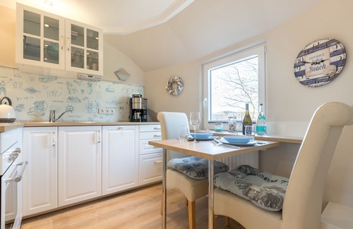 List Apartment | Gemütliches Zwei-raum-appartement mit Eigener Terrasse