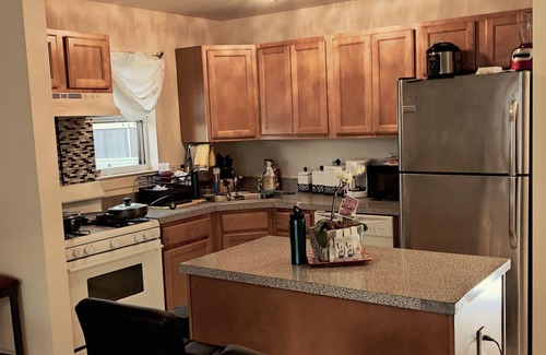 Clason Point House | GEM IN BRONX SHOREHEAVEN