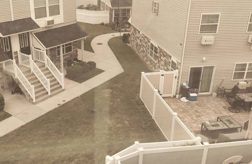 Clason Point House | GEM IN BRONX SHOREHEAVEN