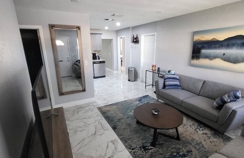 St. Petersburg - Clearwater House | Gem in Central Location to Dtown St Pete and Tampa