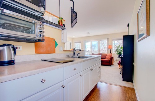 Mead Apartment | Gem of the Lake ~2nd Floor Suite~Private Entrance~Lakefront & MT Views~Gorgeous!