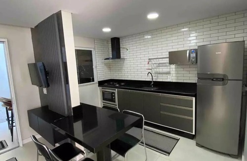 Agua Verde Apartment | Geminado Moderno e Minimalista Proximo Oktoberfest
