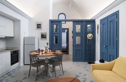 Pyrgos Villa | Gemma villa with Swimming Pool and Sunset View.