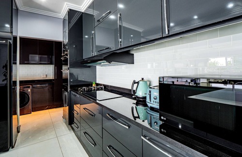 Durban North House | Gemmell Place - Four Bedroom House, Sleeps 8