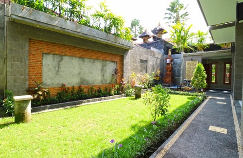 Legian City-Centre House | Gempita House Bali