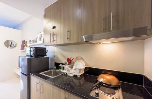 Highway Hills Condo | GemstoneBR in SMDC Fame Residences
