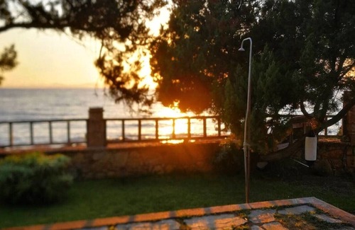 Pyrgos Apartment | Genari Beach Apartments-Apartment with Sea & Garden View