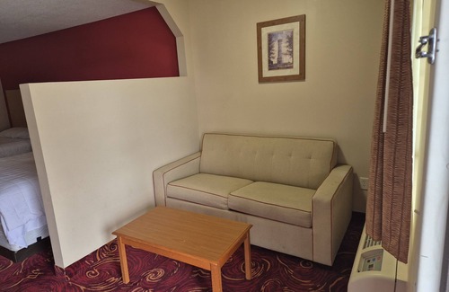 Chickamauga Hotel | General Bragg Inn & Suites By OYO Chickamauga