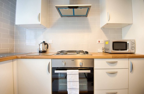 Landore House | Generous House near The Liberty Stadium