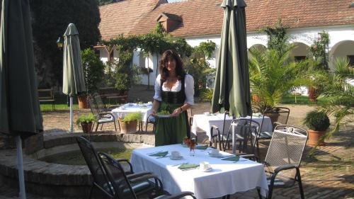 Poysdorf Hotel | Genießerhof Haimer - Hotel Garni
