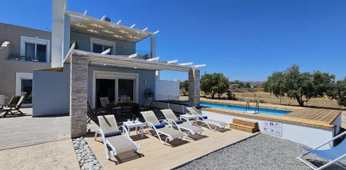 Gennadi Villa | Gennadi Villa Mary