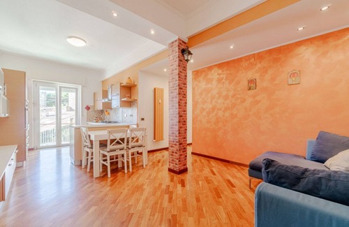 Quinto al Mare Apartment | Genova bright apartment near the beach