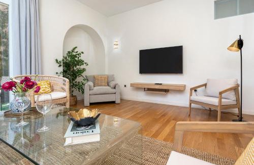 El Prado-Parque de Maria Luisa Apartment | Genteel Home Carlos V