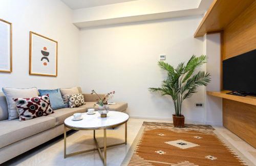 El Prado-Parque de Maria Luisa Apartment | Genteel Home Carlos V