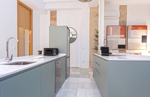 Alameda Apartment | Genteel Home Gran Poder