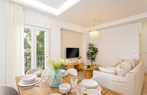 Ensanche Centro Apartment | Genteel Home Teatro Soho