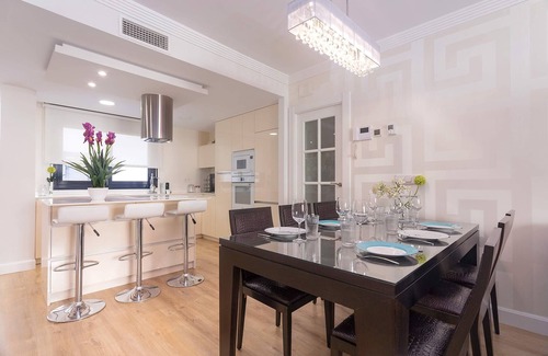 Camino de Ronda Apartment | Genteel Home Velazquez
