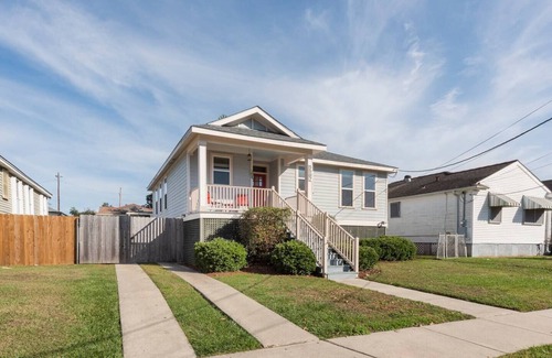 Saint Anthony House | Gentilly Breeze: Cozy Retreat Near French Quarter