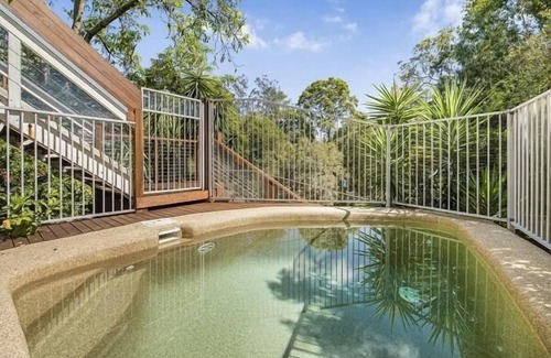 Boreen Point Cottage | Gentle Shores is a charming 3-bedroom cottage located in a breathtaking setting.