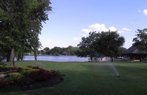 Vanderbijlpark House | Gentleman's Estate on the Vaal River