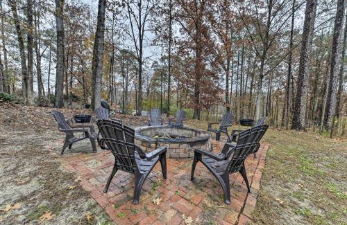 Fuquay-Varina House | Gentry Manor in Heartland Area 19 Mi to Raleigh!