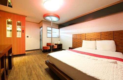 Geochang Hotel | Geochang Dubai