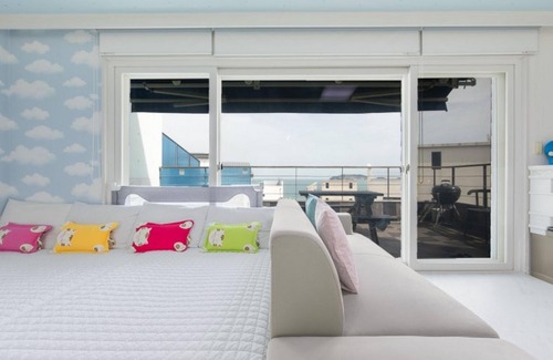 Geoje House | Geoje Island Viken Kids Pool Villa