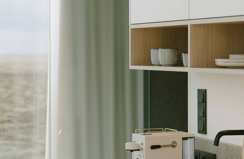 Storidalur Ski Chalet | Georg luxury lodge facing Seljalandsfoss with private spa, sauna & glass roof